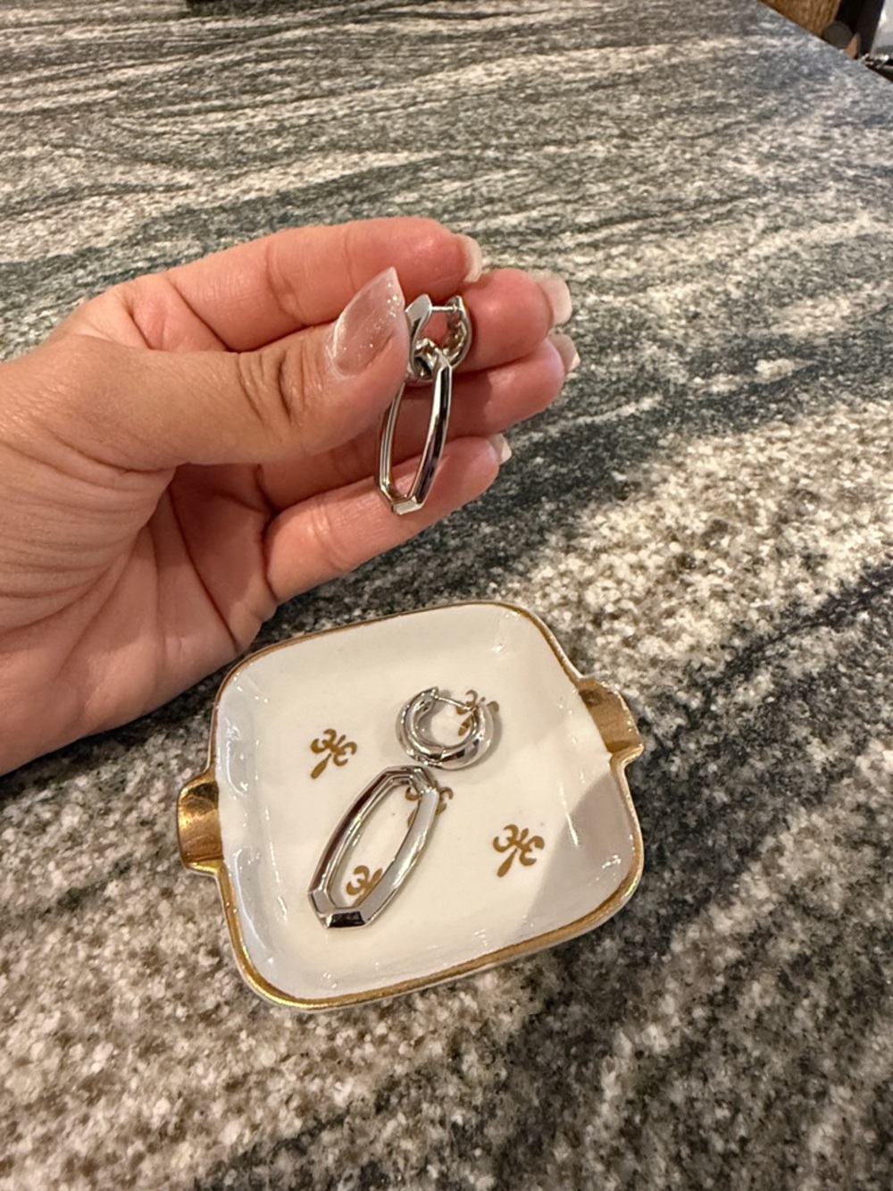 Kendra Scott Polished Silver Geometric Drop Hoop Earrings